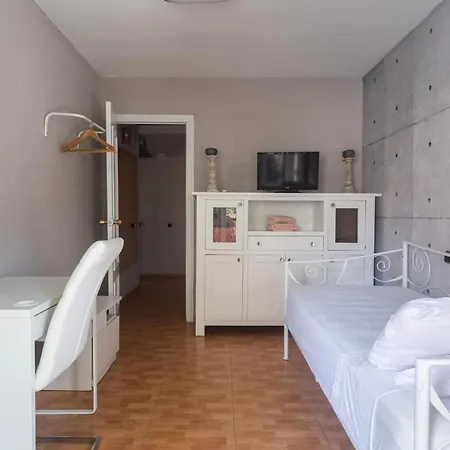Habitación en casa particular Eve ,estacion Alicante