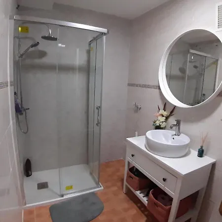 Habitación en casa particular Eve ,estacion Alicante