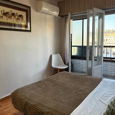 Eve ,estacion Habitación en casa particular Alicante
